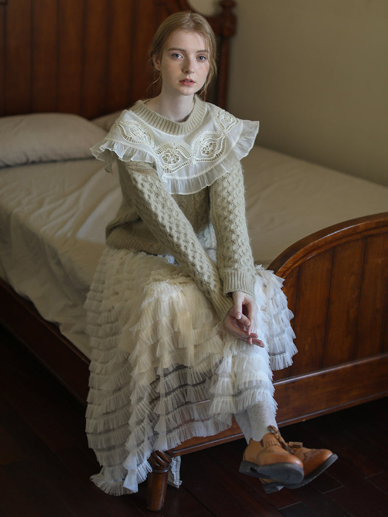 Aran embroidery knit sweater