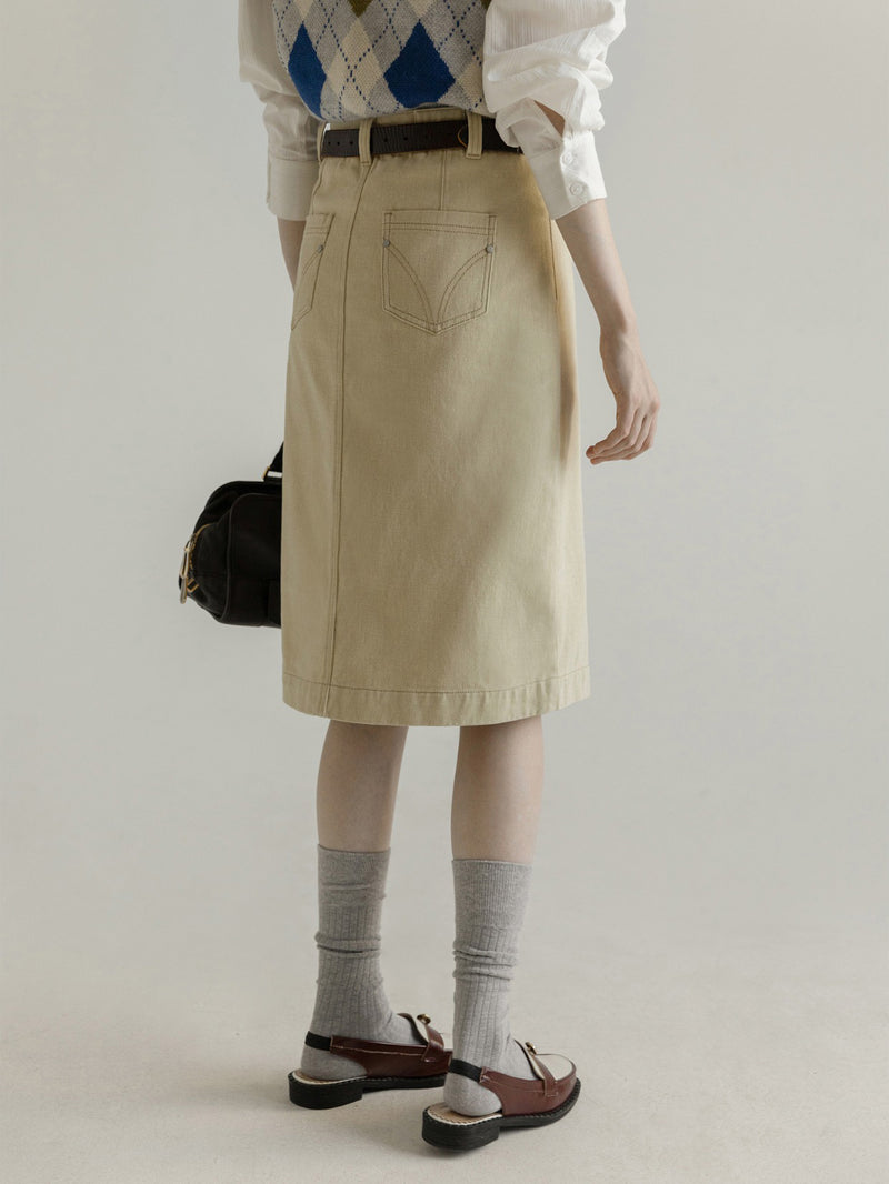 西洋少女のデニムハーフスカート