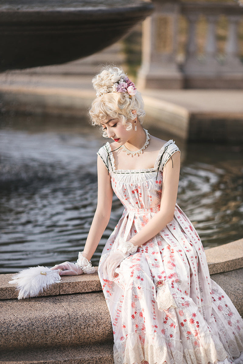 Splendid Queen Floral Sleeveless Dress