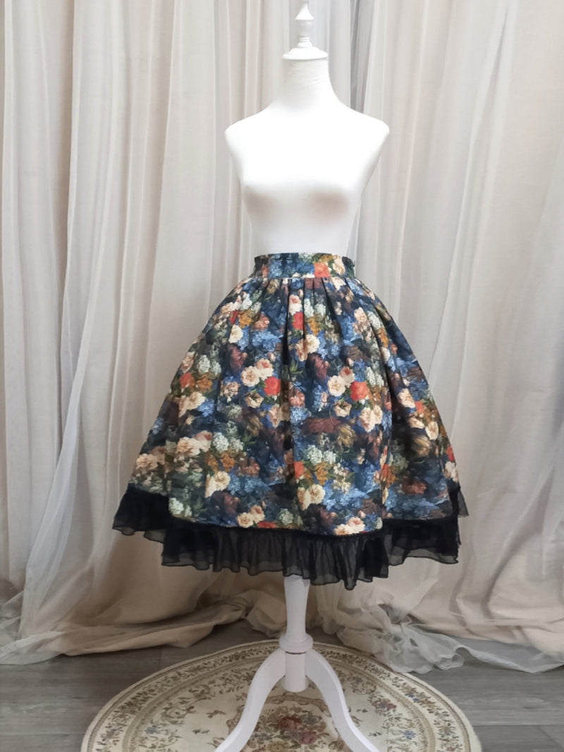 High-waisted elegant skirt for royal and aristocratic ladies