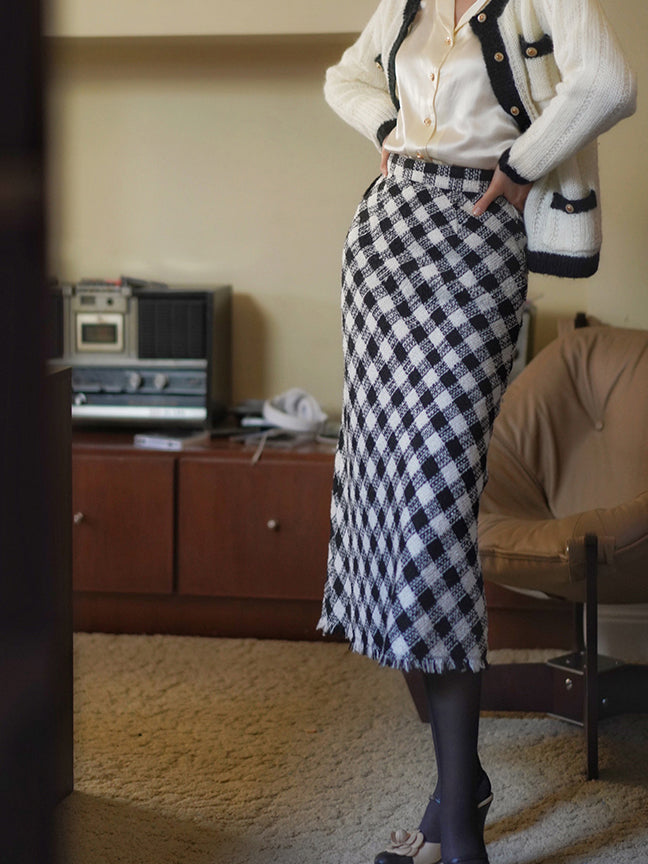 Black-and-white plaid high-waisted tweed skirt