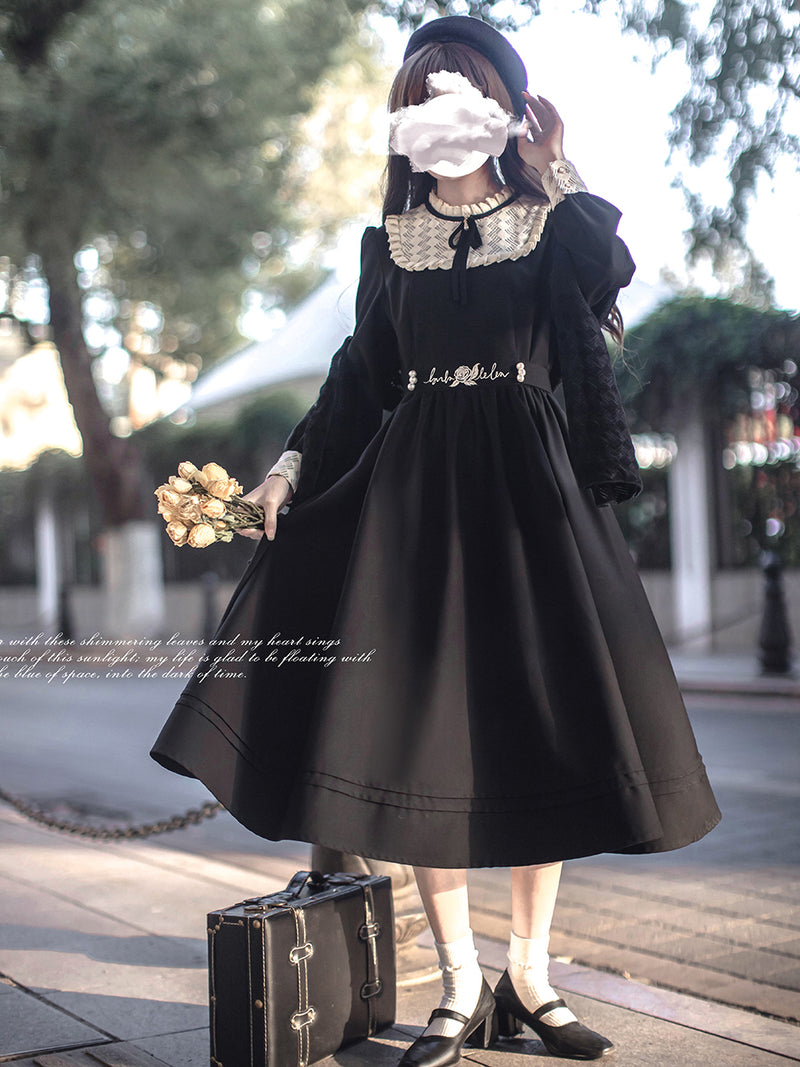 A literary dress and shawl for a young lady in black