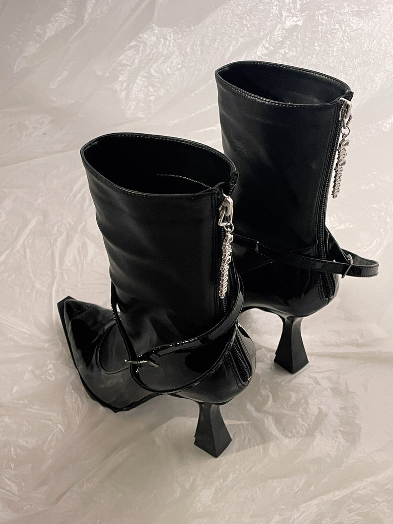 Jet Black Lady's Pointed Toe Heel Boots [Planned to be shipped from early May to late May 2023]
