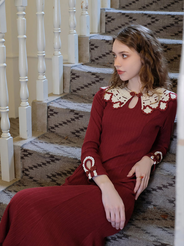 Crimson lady's embroidery slim knit dress