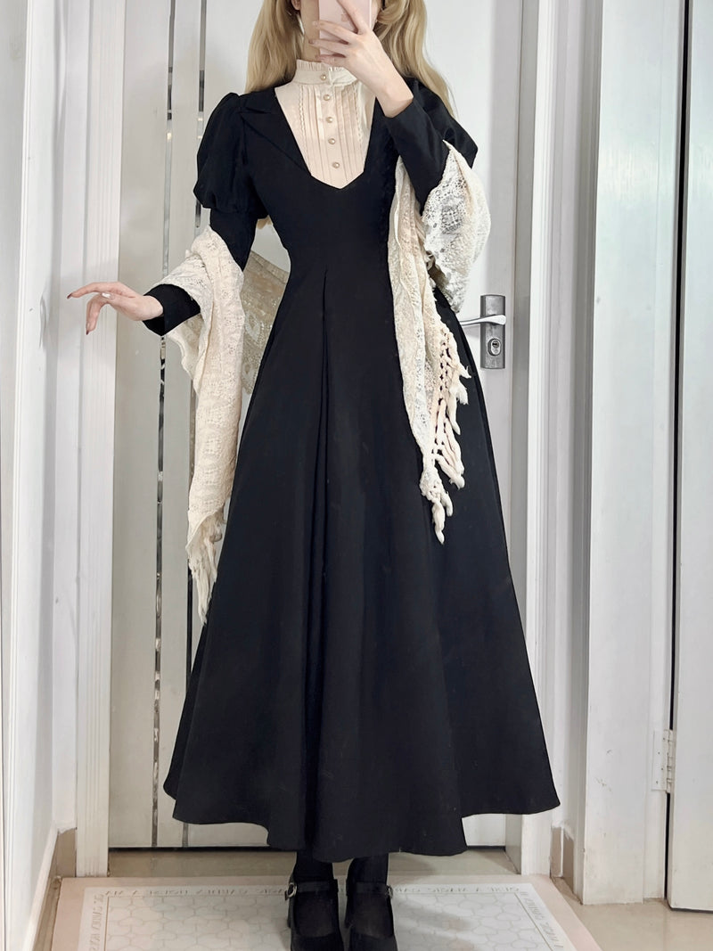 Black lady's embroidery classical dress [scheduled to be shipped from late May to late June 2023]