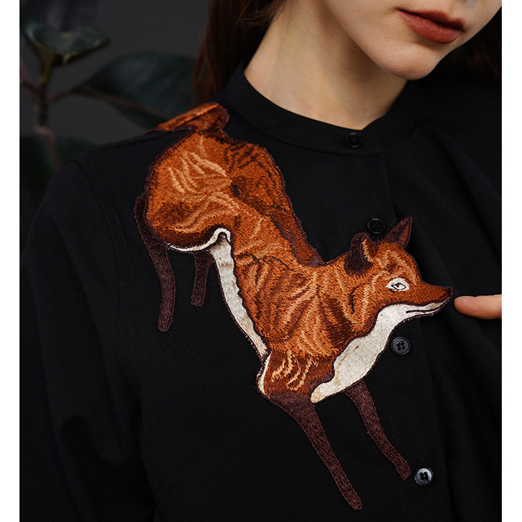 Fox embroidery asymmetric blouse