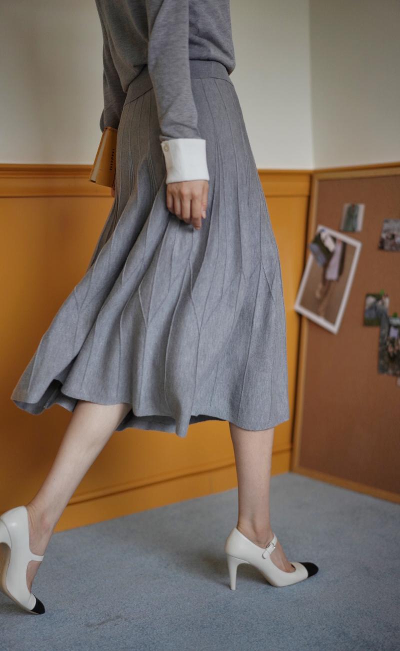 Mrs. Light Gray Knitted Half Skirt