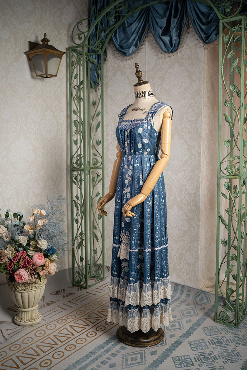 Splendid Queen Floral Sleeveless Dress