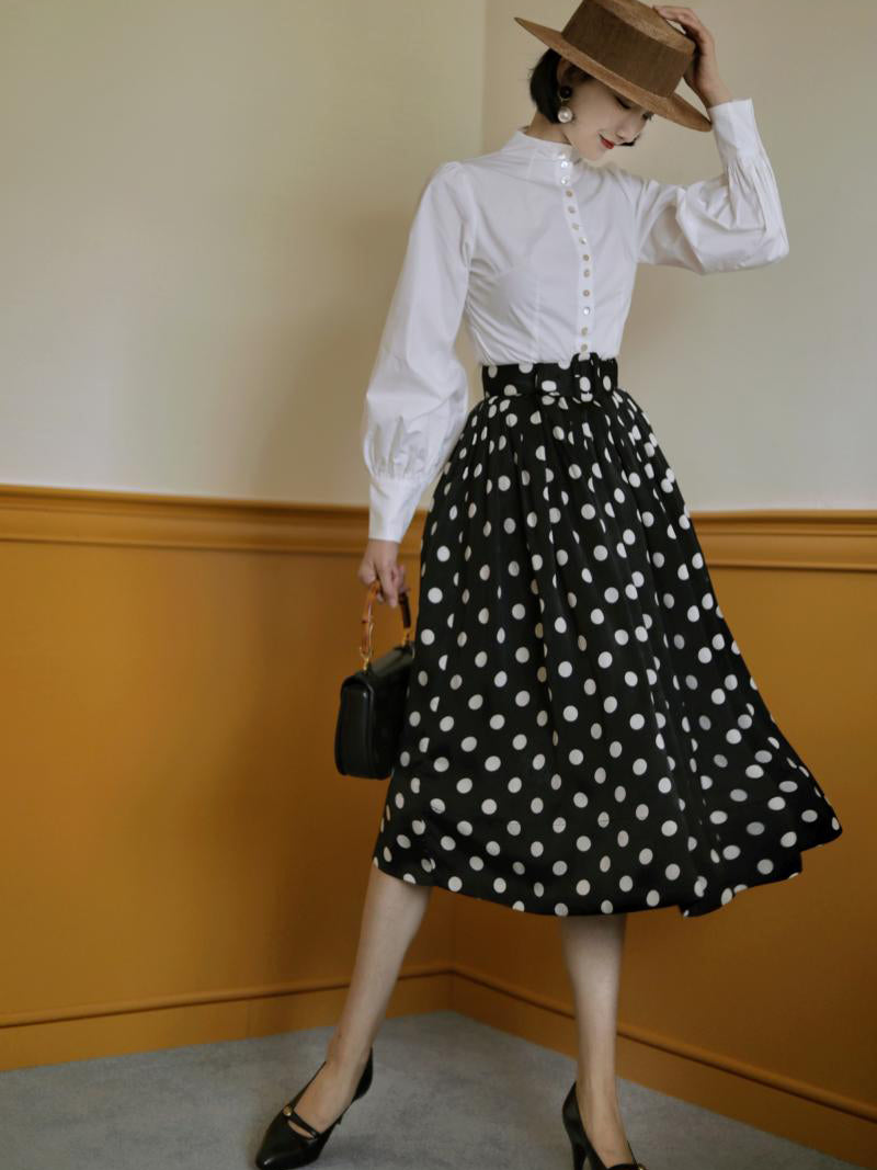 Black lady polka dot umbrella skirt