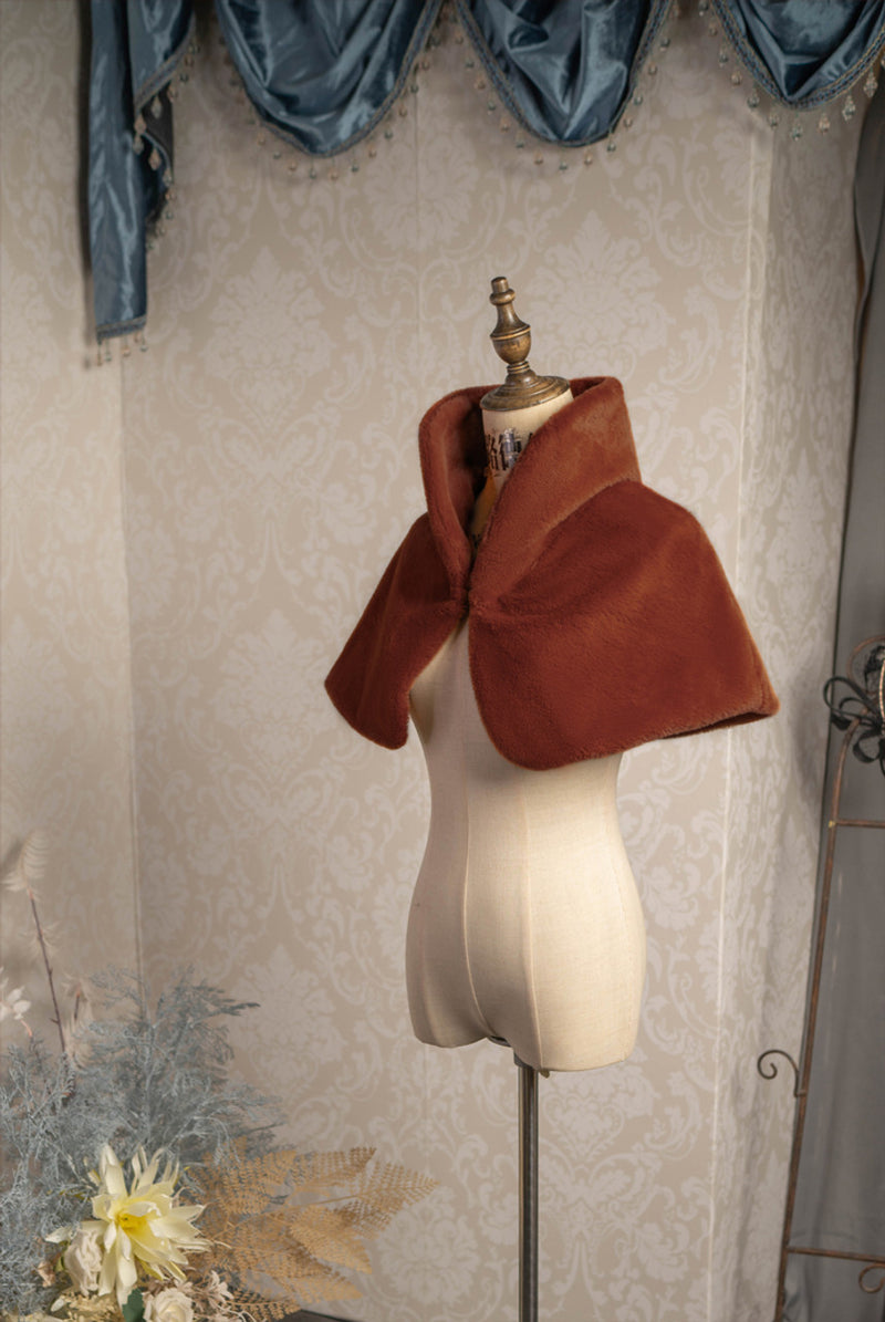Western queen's elegant cape