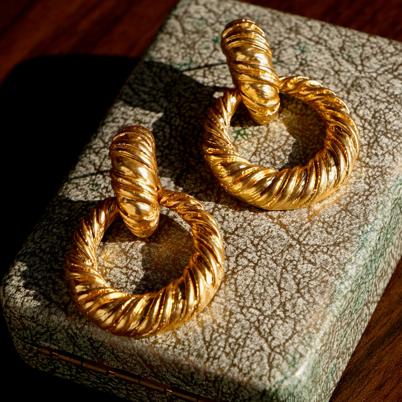 gold ring rope earring