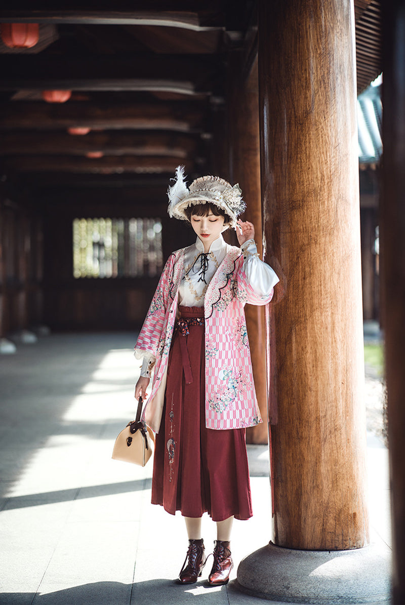 Classic pattern haori of Taisho romantic flowers and birds
