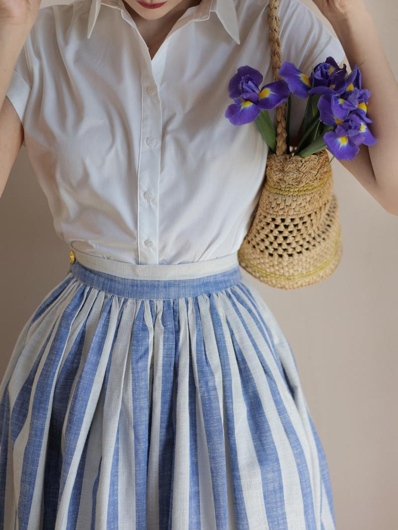 薄花色の縦縞ヘップバーンスカート