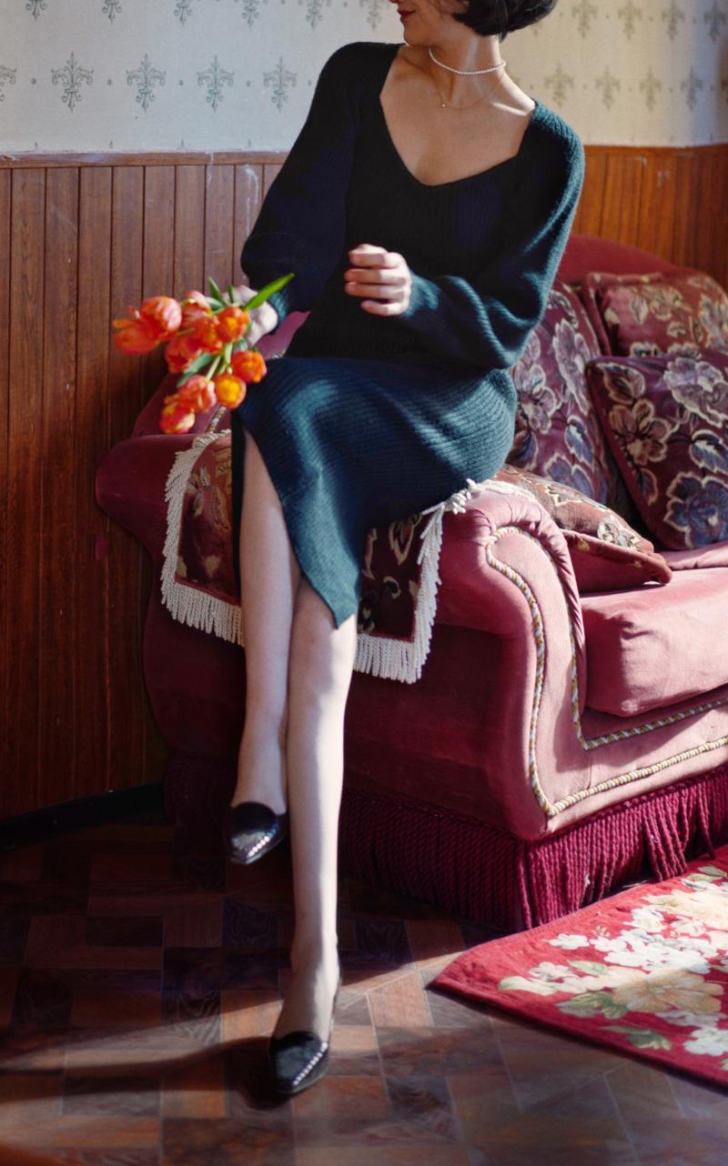 Jet black lady knit dress